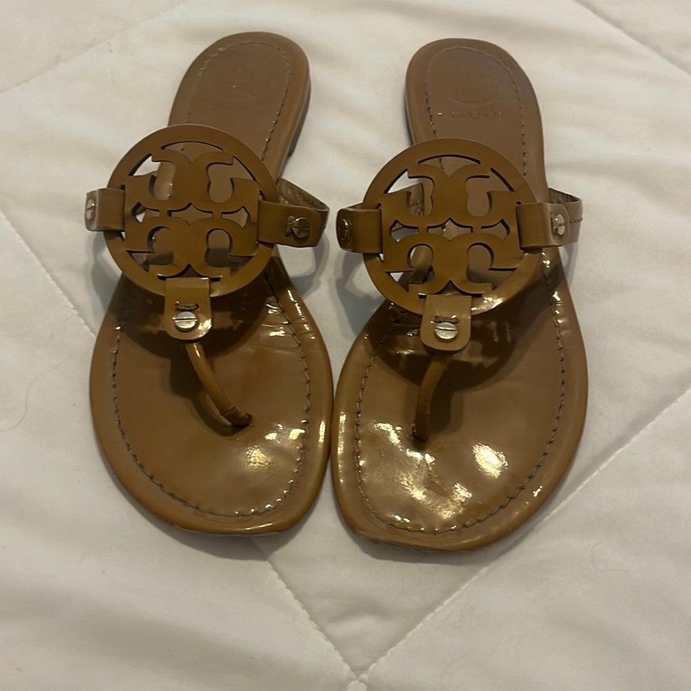 Very loved Tory Burch sandals